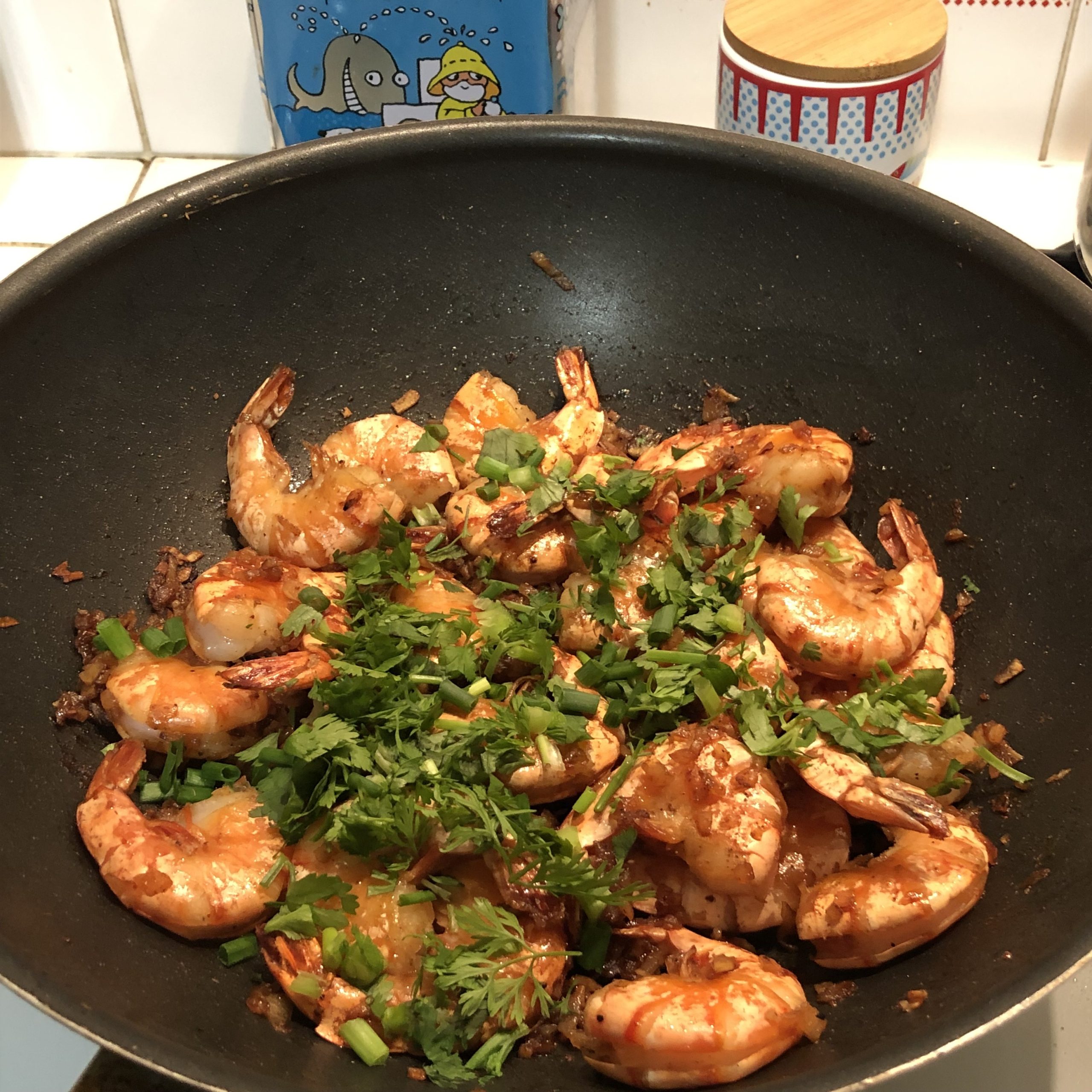 Crevettes sautées sel et poivre